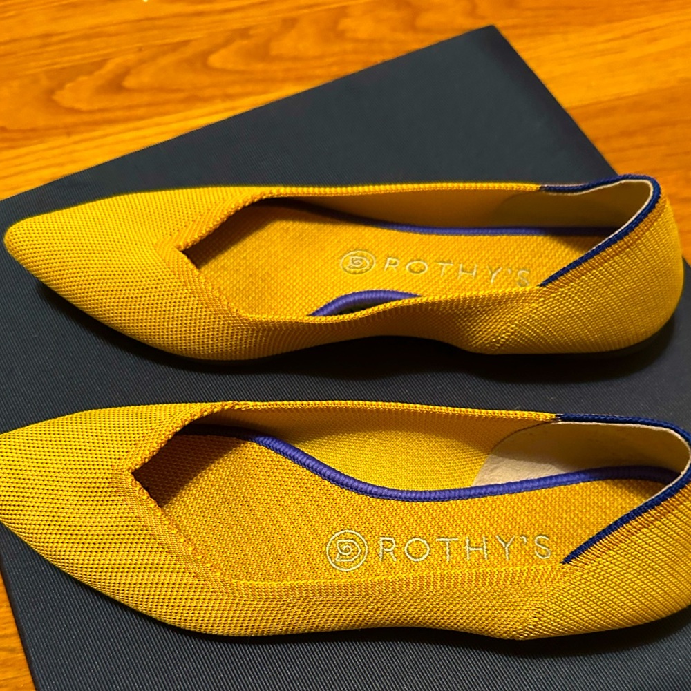 Rothy’s Pointed Toe Yellow/Gold Flats | Size 9